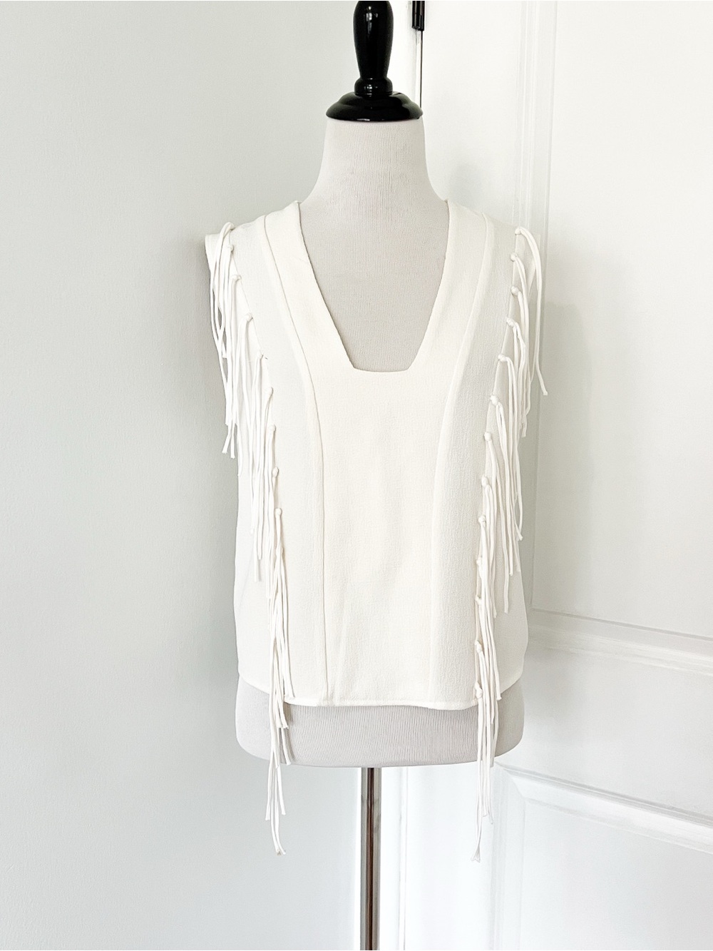 Zara Cream Fringed V-Neck Tank Top - Medium